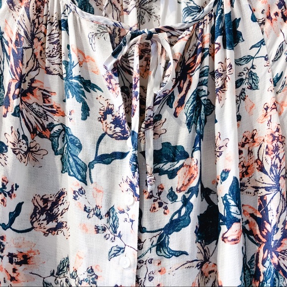 LUCKY BRAND FLORAL BLOUSE - Picture 2 of 5